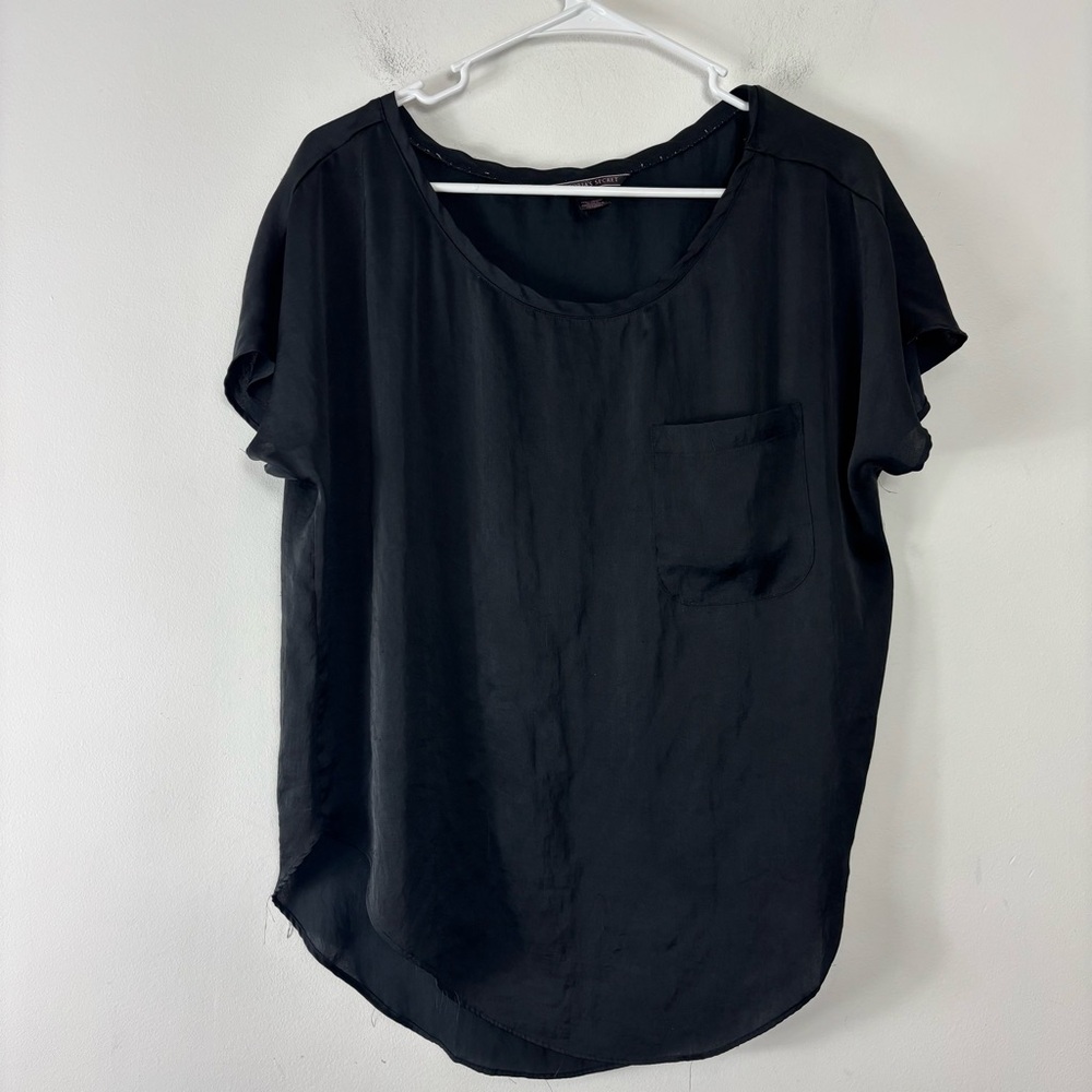 Victoria's Secret Black Satin Short Sleeve Womens M Rounded Hem Lounge Casual